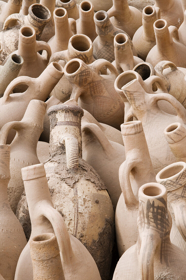 Clay, Cultural, Culture, Form, Group, Shapes, Vase, Vertical, A75-731150, agefotostock 