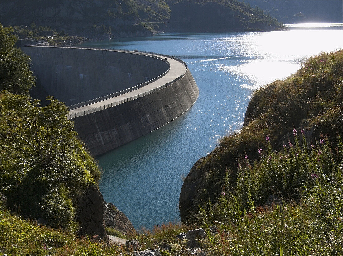 BARRAGE D´EMOSSON  VALAIS  SUISSE