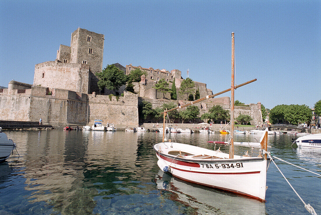 Boats in Collioure harbour, Chateau Royal, Collioure, Languedoc-Roussillon, South France, France
