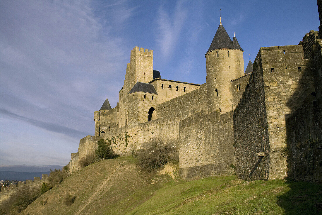 Architecture, Aude, Carcassonne, Color, Colour, Daytime, Europe, Exterior, Fortress, Fortresses, France, Historic, Historical, History, Horizontal, Languedoc-roussillon, Medieval, Outdoor, Outdoors, Outside, Rampart, Ramparts, Stronghold, Strongholds, Tow