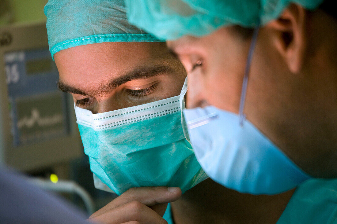 Chirurgen. Krankenhaus Universitario de Gran Canaria Doktor Negrin, Las Palmas de Gran Canaria. Kanarische Inseln, Spanien