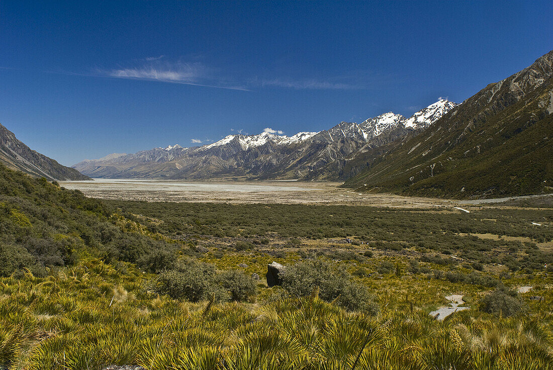 View on the Mount Cook Chain in South New Zealand
