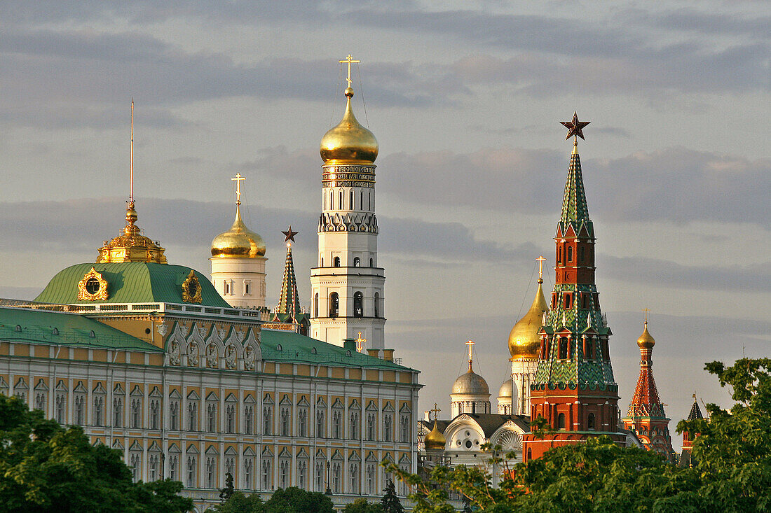 Grand Kremlin Palace and Vodovzvodnaya tower, Moscow. Russia