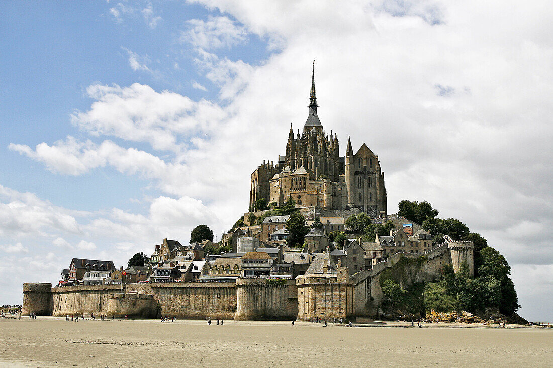 Mont Saint Michel, Normandie, France.
