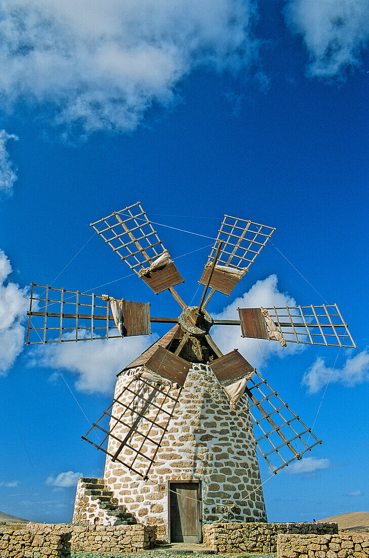 Spain, Canary Islands, Fuerteventura Island, near Tiefa, windmill