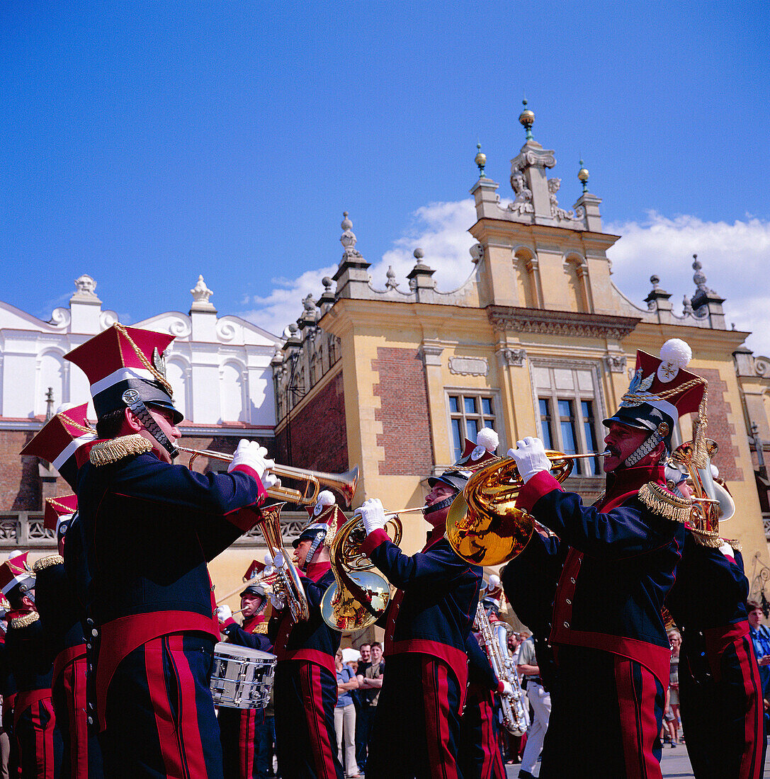 BRASS BAND IN MAIN SQUARE, RYNEK GLOWNY, KRAKOW, POLAND