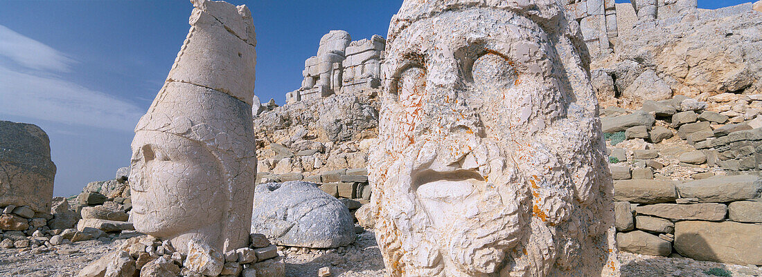ANCIENT CARVED STONE HEADS, NEMRUT DAGI, CAPPADOCIA, TURKEY