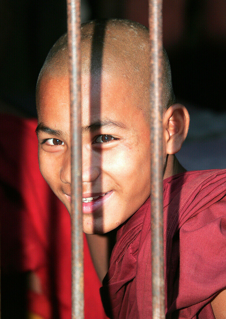 PORTRAIT OF A YOUNG BUDDHIST MONK, GENERAL, PEOPLE, BURMA