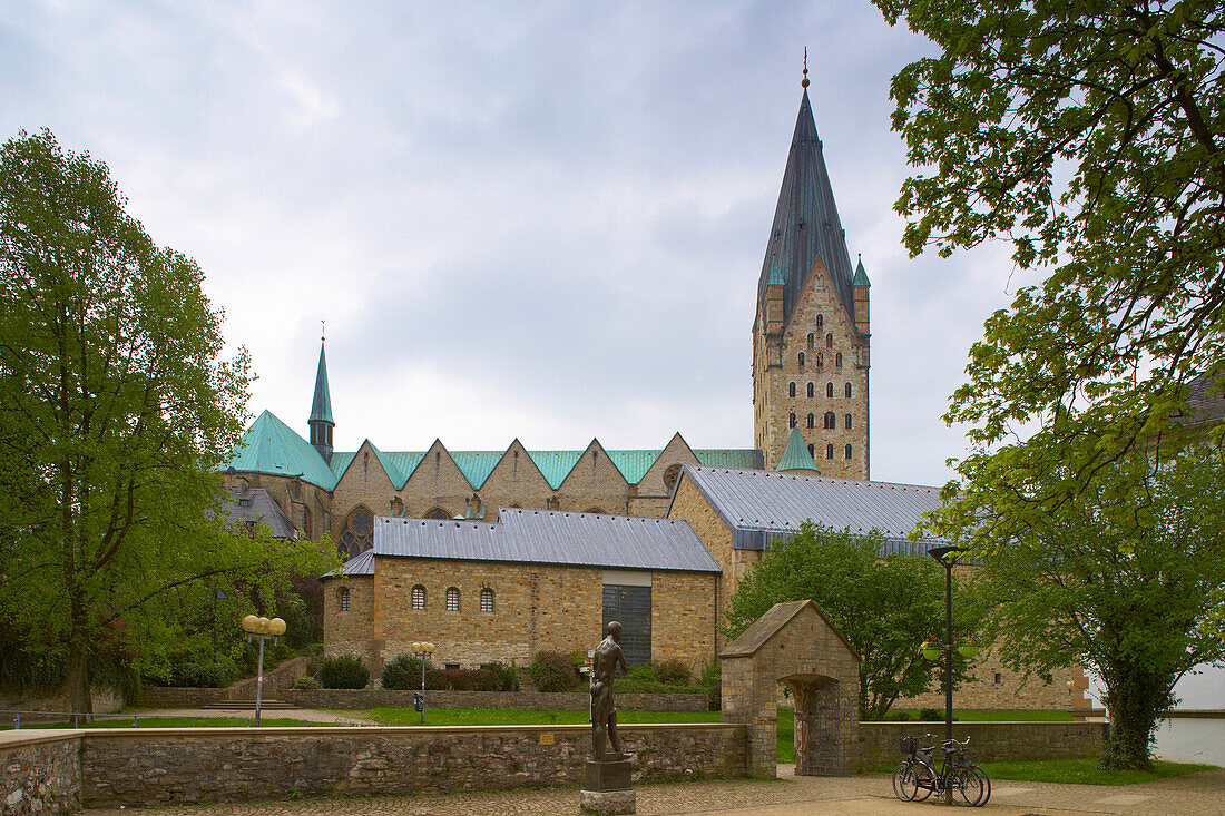 Cathedral (Dom), Straße der Weserrenaissance, Paderborn, Teutoburger Wald, Lippe, Northrhine-Westphalia, Germany, Europe