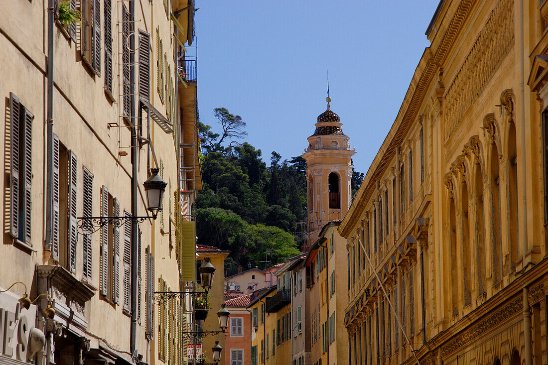 Rue de Refecture, architecture, Nice, Cote d'Azur, France