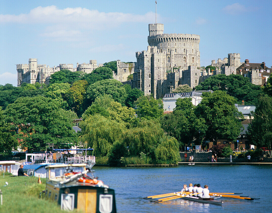 Windsor Castle across River, Windsor, Berkshire, UK, England