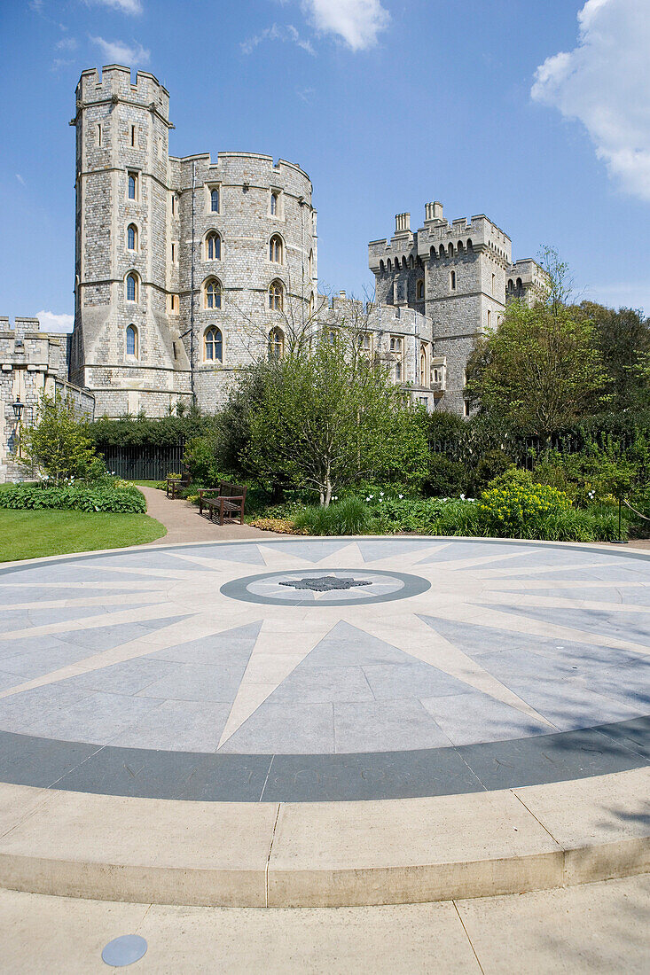 Windsor Castle, Golden Jubilee Commemorative Garden, Windsor, Berkshire, UK, England