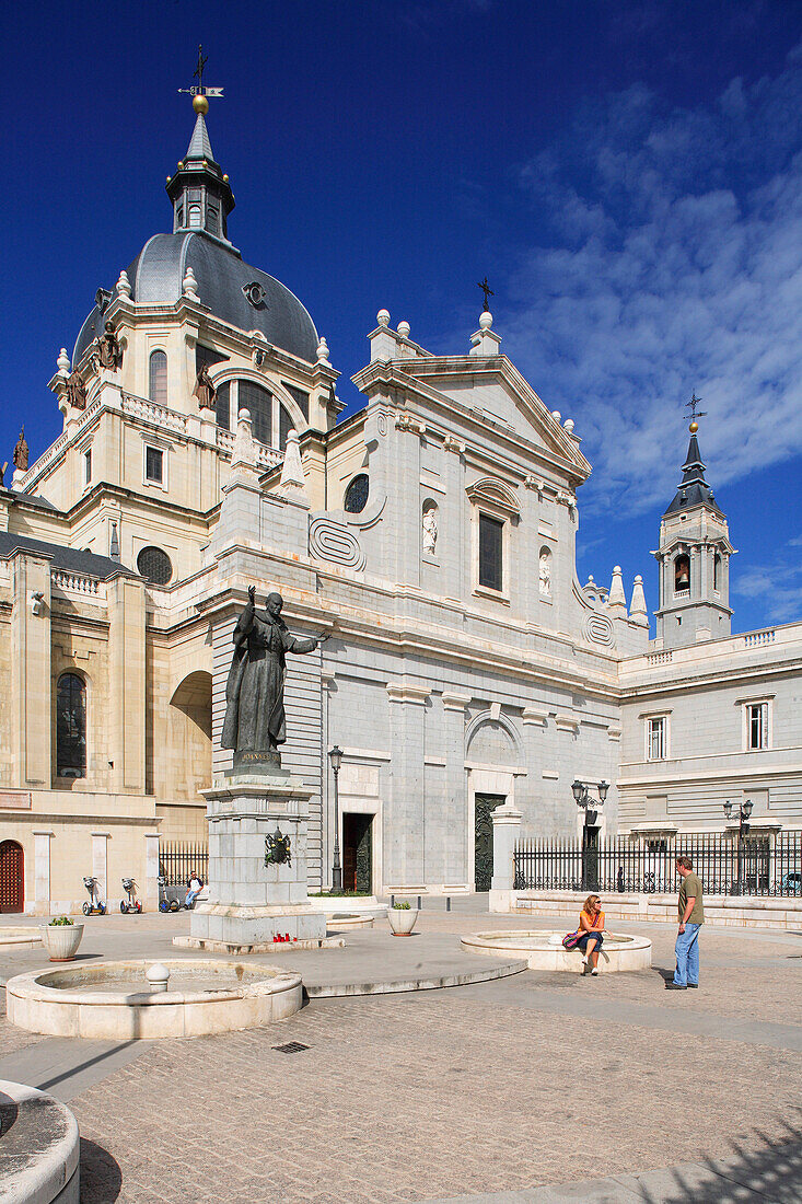 Catedral de la Almudena, exterior, Madrid, Spain