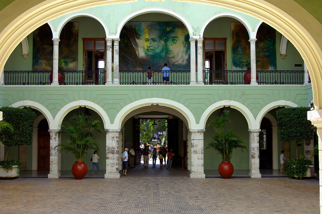 Palacio del Gobierno, government offices, interior courtyard, Merida, Yucatan, Mexico