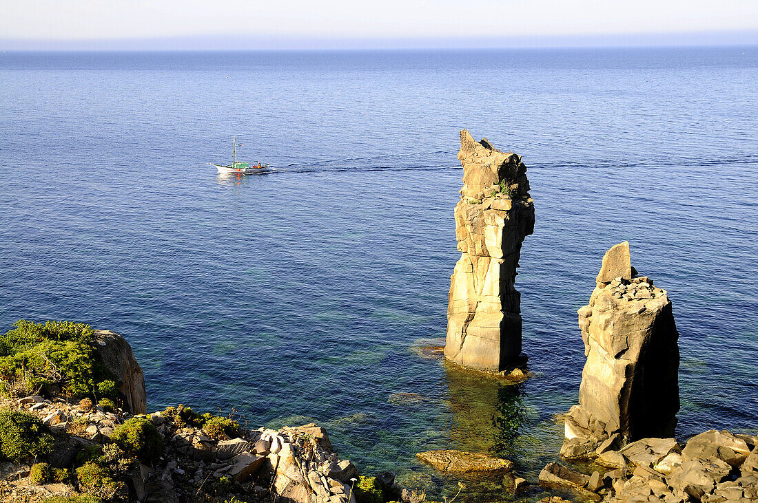 Colonne di Carloforte, Felsformation an der Südküste, Isola di San Pietro, Süd Sardinien, Italien, Europa