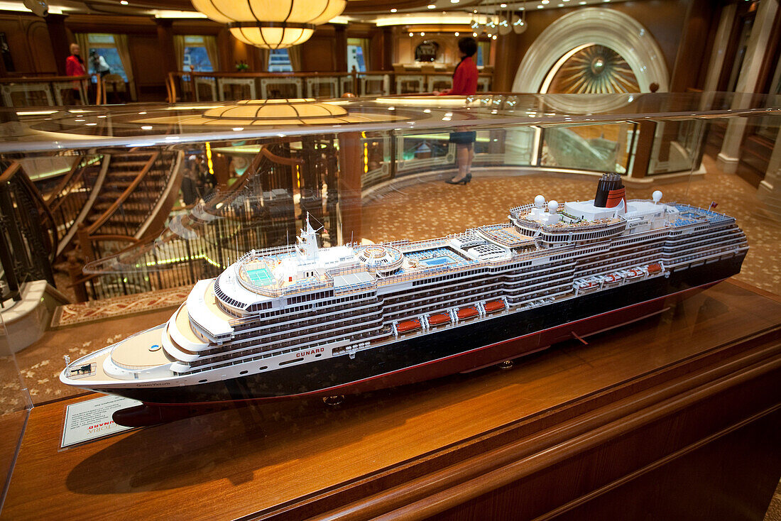 Modell des Kreuzfahrtschiffs Queen Victoria