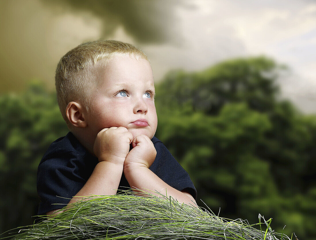 asians, child, children, Color, Colour, Contemporary, Daydream, Daydreaming, Daydreams, face, faces, Fair-haired, Head & shoulders, Head and shoulders, headshot, headshots, Horizontal, human, kid, kid