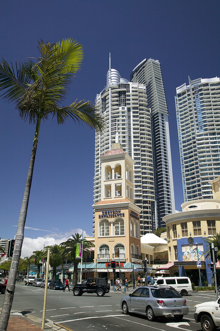 Australia - Queensland - Gold Coast - Surfer´s Paradise: Downtown,  Skyline Towers