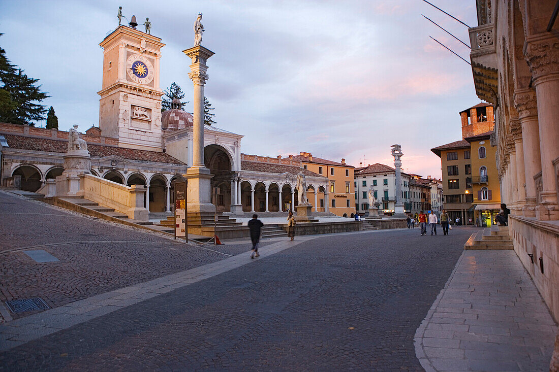 Loggia di San Giovanni auf der Piazza della Liberta in Udine, Friaul-Julisch Venetien, Italien