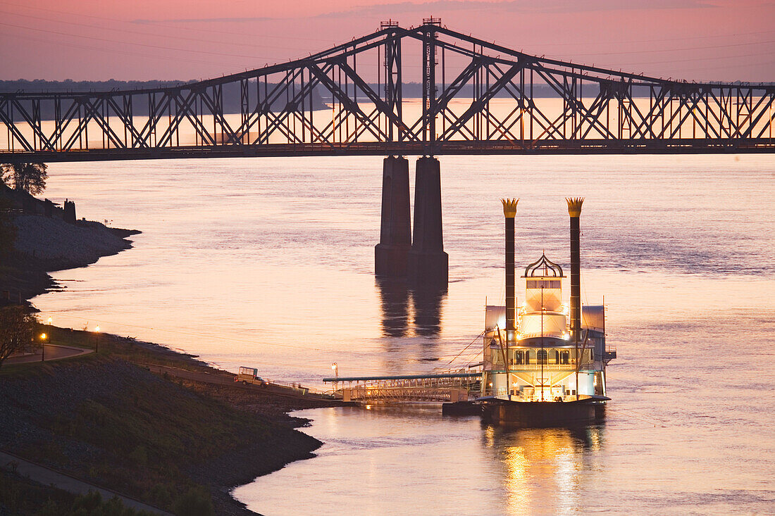 Casino boat on the Mississippi in Natchez under the Hill, Mississippi, USA