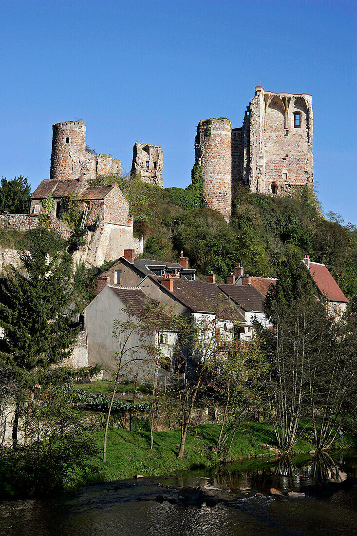 Ruins And Turns Of The Castle, Herisson, Allier (03), France