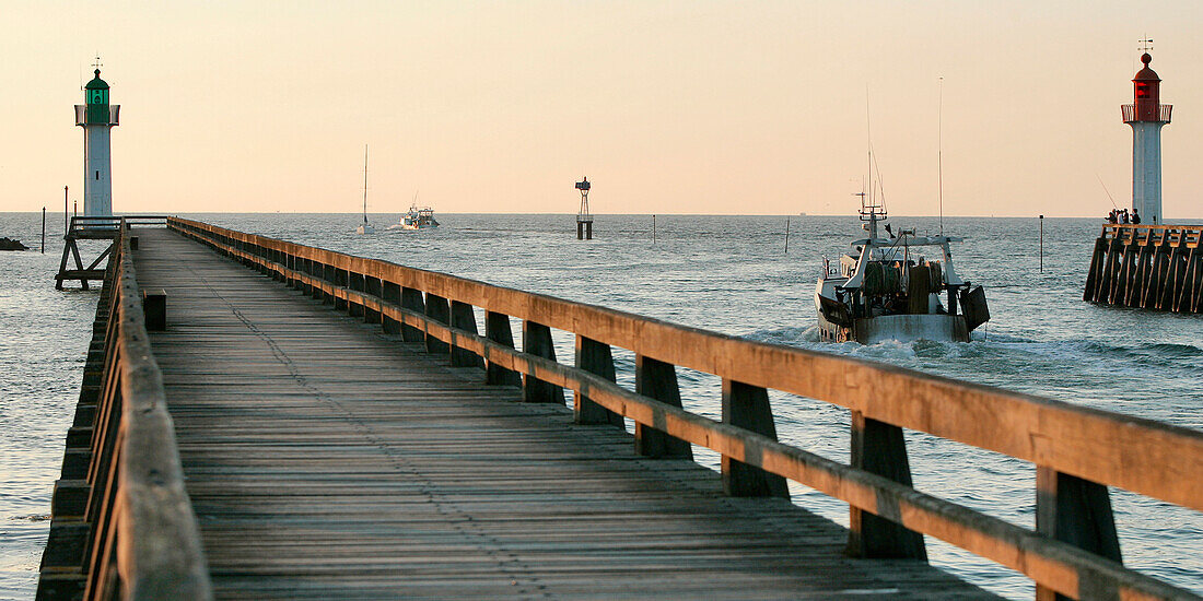 Fishing Boats Heading Out To Sea, Jetty On The Port Of Deauville-Trouville, Deauville, Calvados (14), Normandy, France