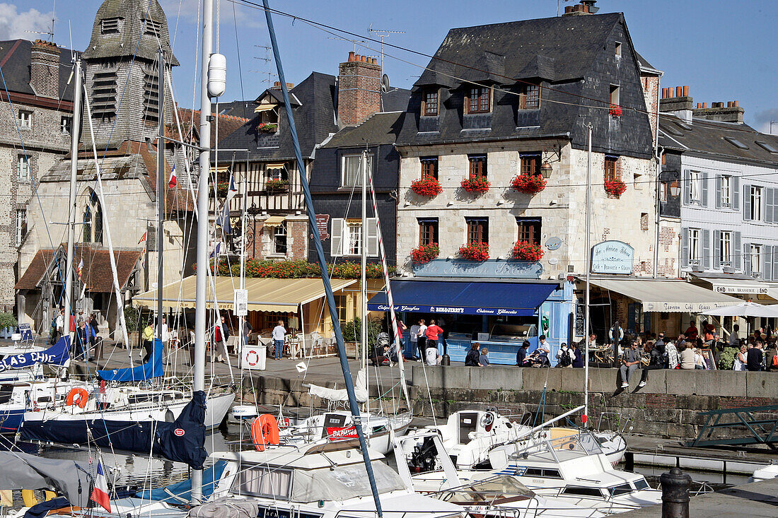 Cafe-Brasserie 'La Maison Bleue', The Old Port, Honfleur, Calvados (14), Normandy, France