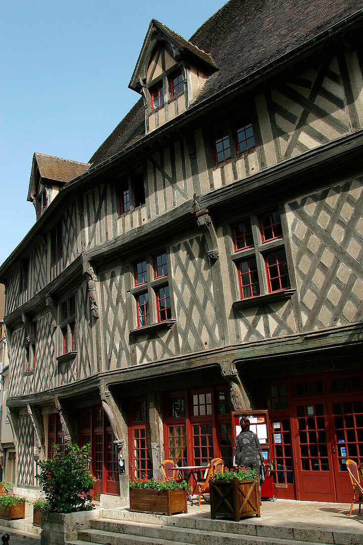 The Salmon House, Chartres, Eure-Et-Loir (28), France