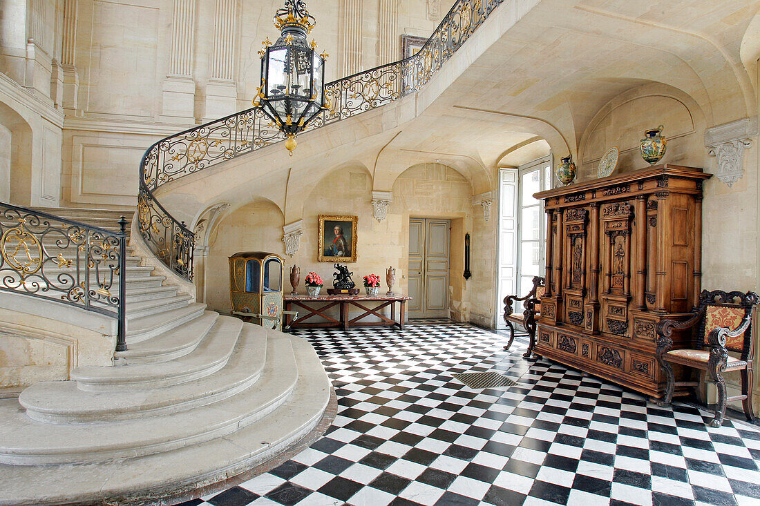 Big Main Staircase, 1680, Chateau D'Anet, Eure-Et-Loir (28), France