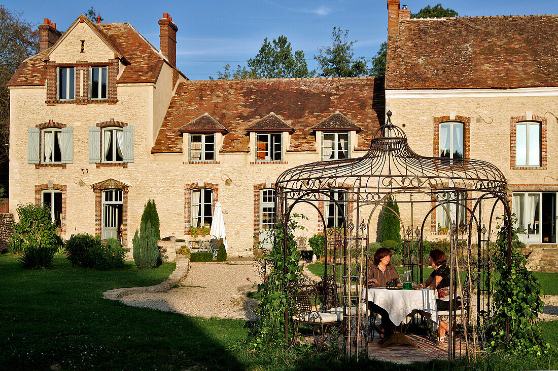 Relaxing Under The Pergola, Bed Breakfast Of La Ferme De Bouchemont, Eure-Et-Loir (28), France