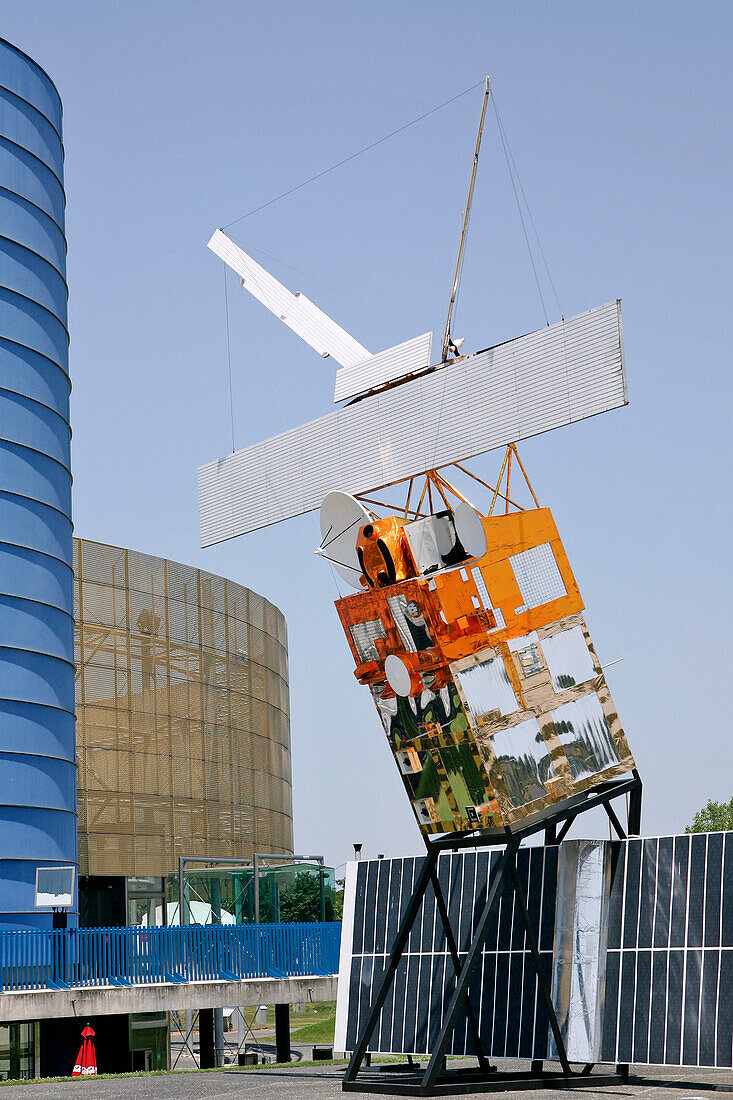 Life Size Ers Satellite, In The Park Of The The Cite De L'Espace, Toulouse, Haute-Garonne (31), France