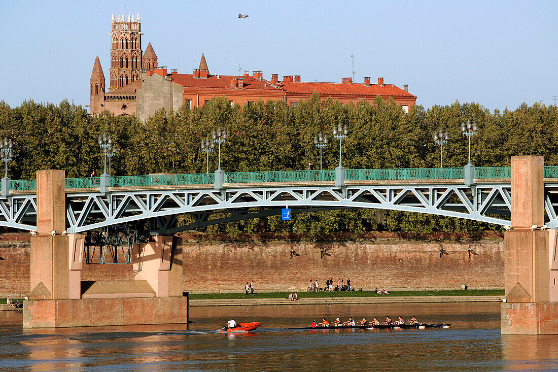 Boat And Oarsmen On The Garonne, Jacobins Convent And Saint Peter'S Bridge, City Of Toulouse, Haute-Garonne (31), France