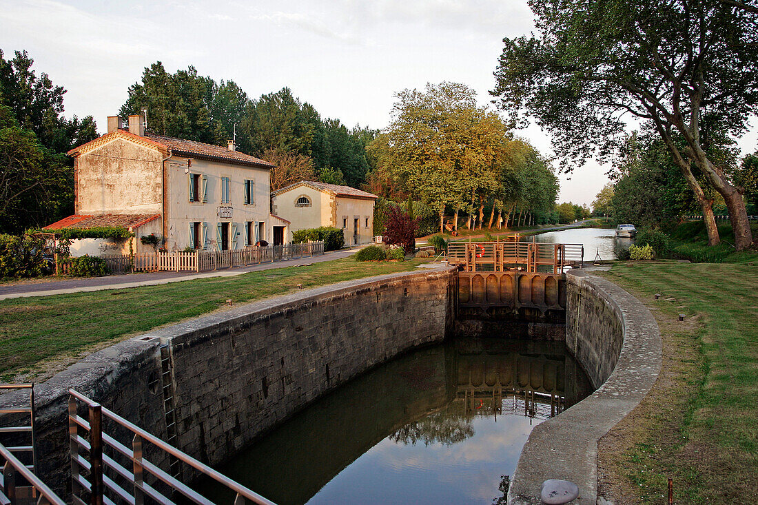 The Canal Du Midi, Villefranche-De-Lauragais, Haute-Garonne (31), France