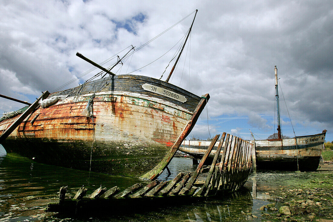 The Passagere Boat Graveyard On The Banks Of The Rance, Quelmer, Ille-Et-Vilaine (35), France