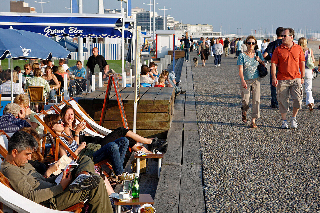 Summer Terrace On The Promenade Along The Beach Laid Out By Alexandre Chemetoff, Le Havre, Seine-Maritime (76), Normandy, France