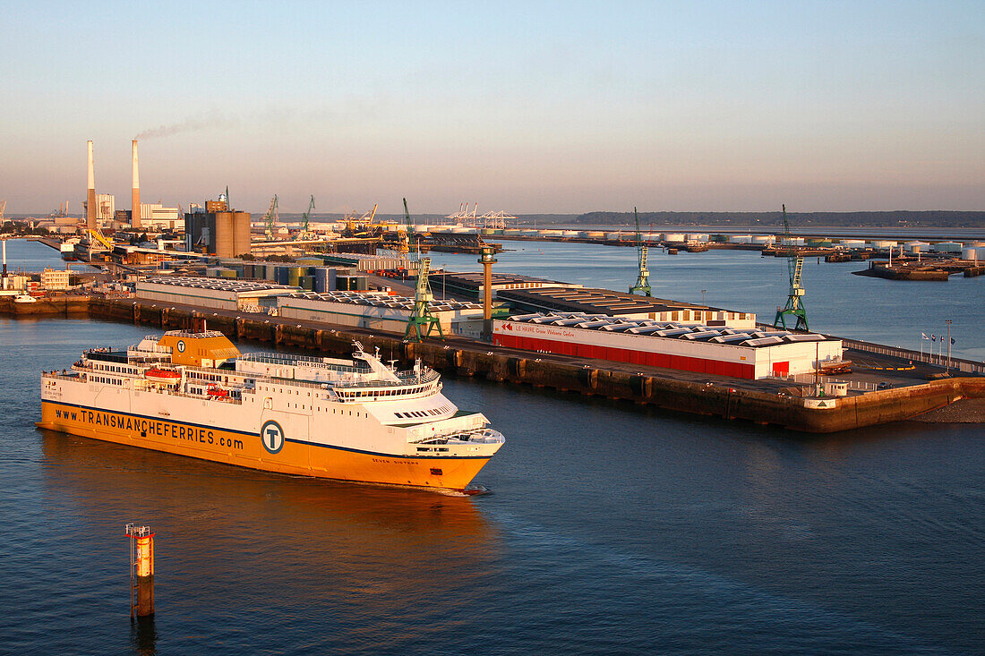 The Liner 'Seven Sister' Providing The Daily Cross-Channel Service Between France And England, Leaving The Passenger Port, Le Havre, Seine-Maritime (76), Normandy