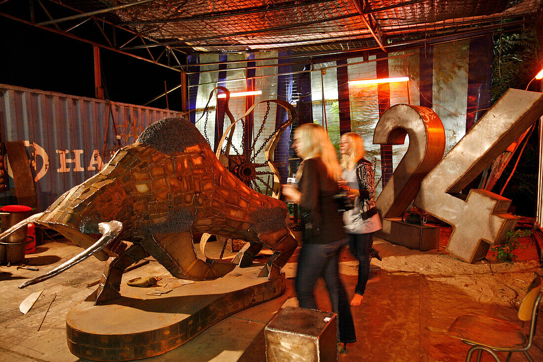 Tacheles, Former Squat, Standard-Bearer For The Poltico-Artistic Underground In The 1990S. This Store From The 1920S, 'Squatted' By Thirty-Odd Alternative Art Studios Has Been Classed A Historic Monument, Berlin, Germany