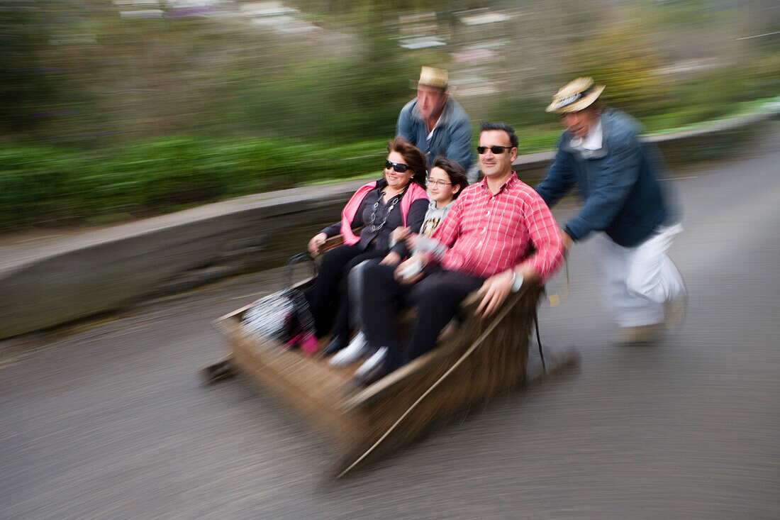 Korbschlittenfahrt in Monte, Funchal, Madeira, Portugal