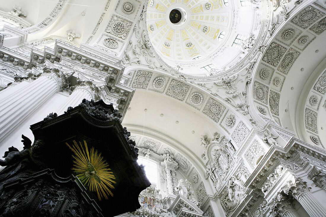 Kanzel, Theatinerkirche, München, Bayern, Deutschland