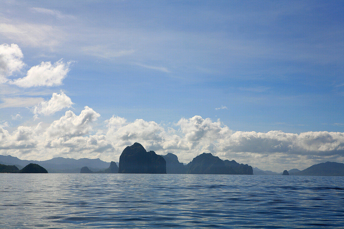 View at the limestone islands of the Bacuit Archipelago in the sunlight, El Nido, Palawan, Philippines, Asia