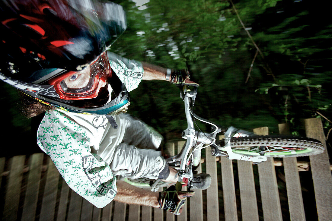 Mountainbiker in einer Wallride, Oberammergau, Bavaria, Germany