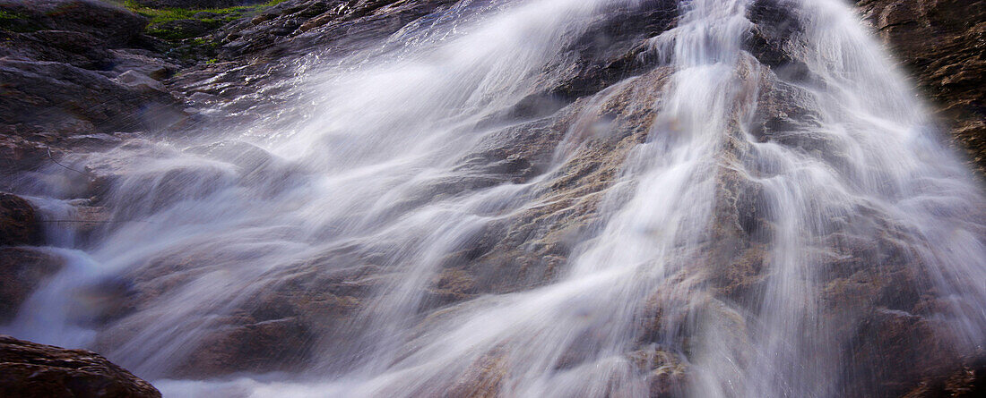 Wasserfall im Höllental, Wettersteingebirge, Bayern, Deutschland