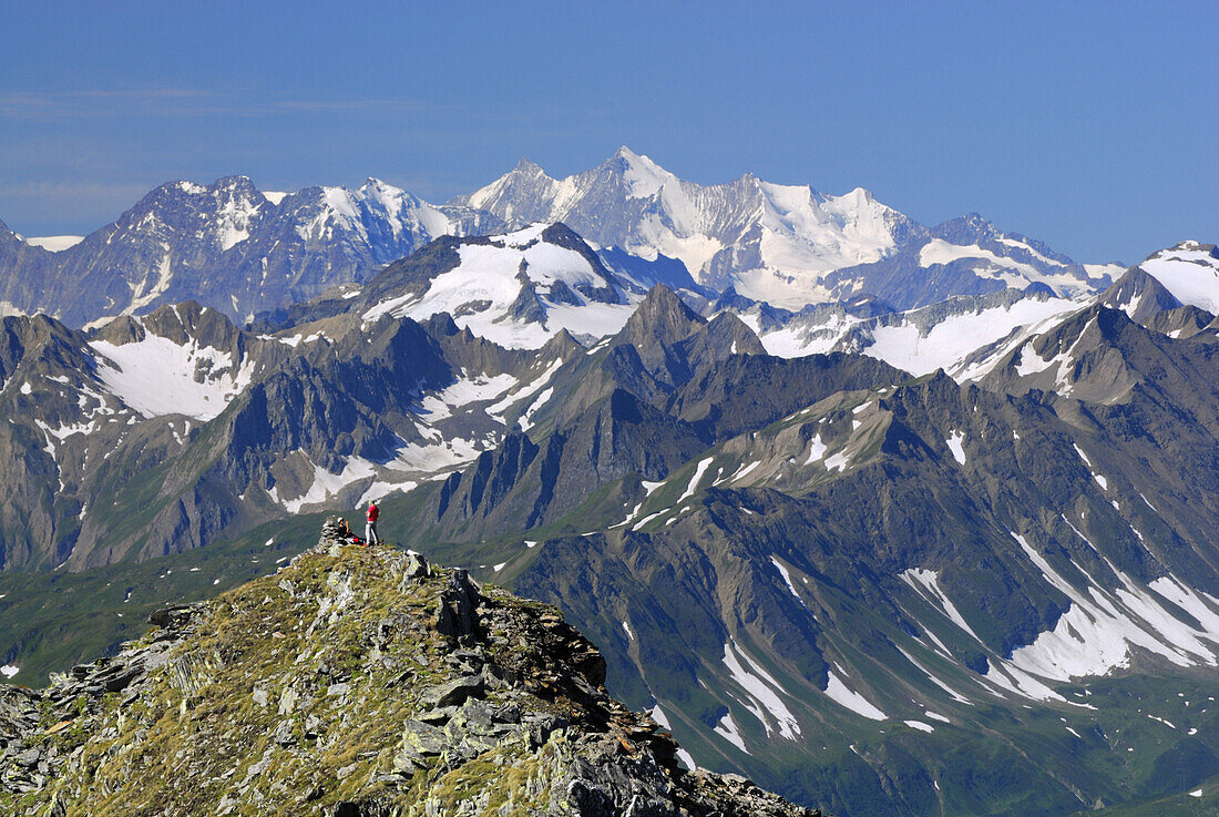 Blick auf die Walliser Alpen, Gotthardgruppe, Kanton Tessin, Schweiz