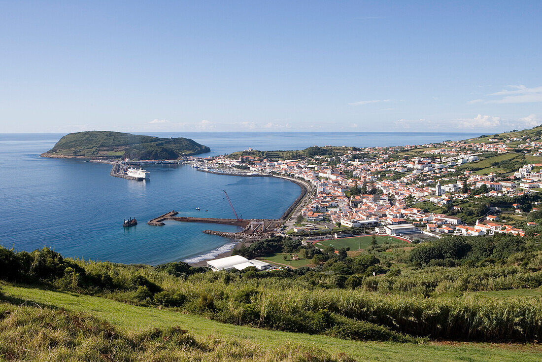 Blick über Stadt und Hafen, Horta, Insel Faial, Azoren, Portugal, Europa