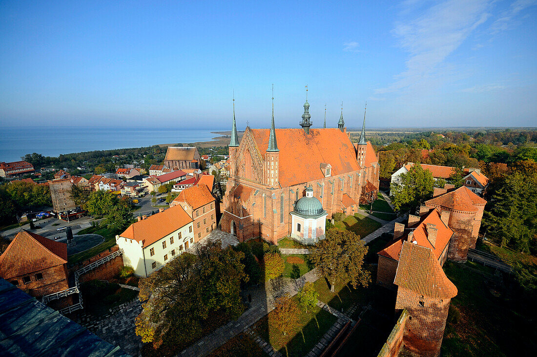 Blick vom Hohen Turm auf die Kathedrale, Fromborg, Masuren, Ostseeküste, Nord-Polen, Polen, Europa