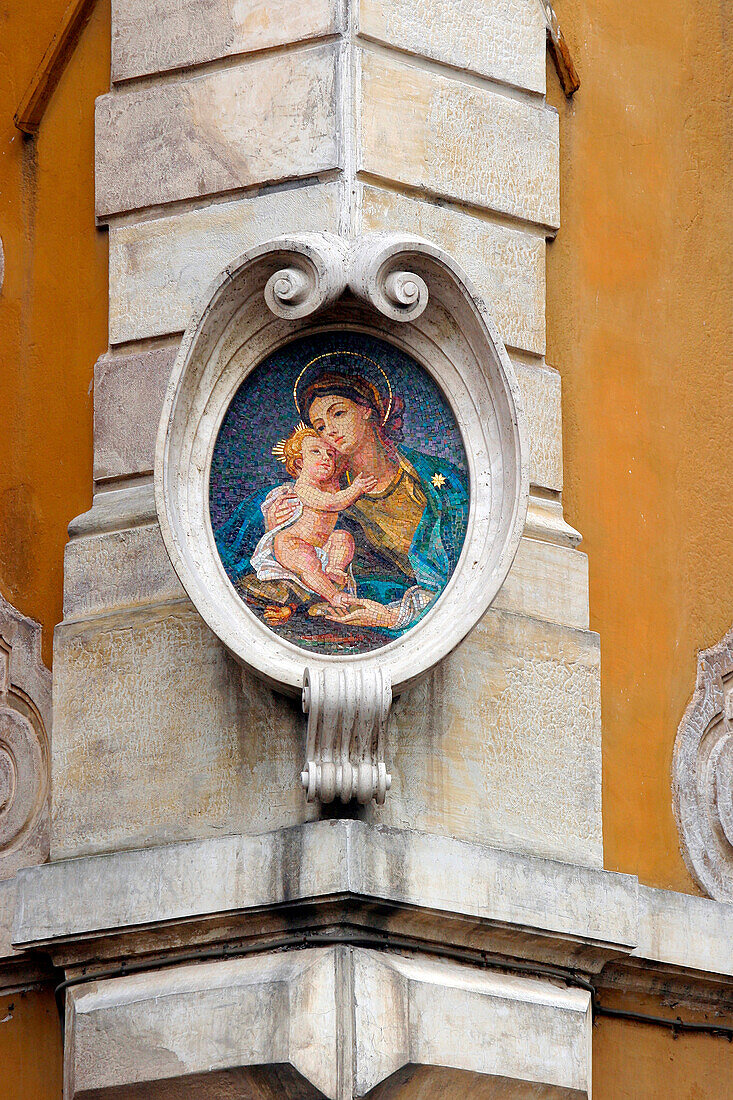 Icon Of The Virgin With Child In Mosaic At The Corner Of A Street, Piazza Santa Maria In Trastevere, Rome, Italy
