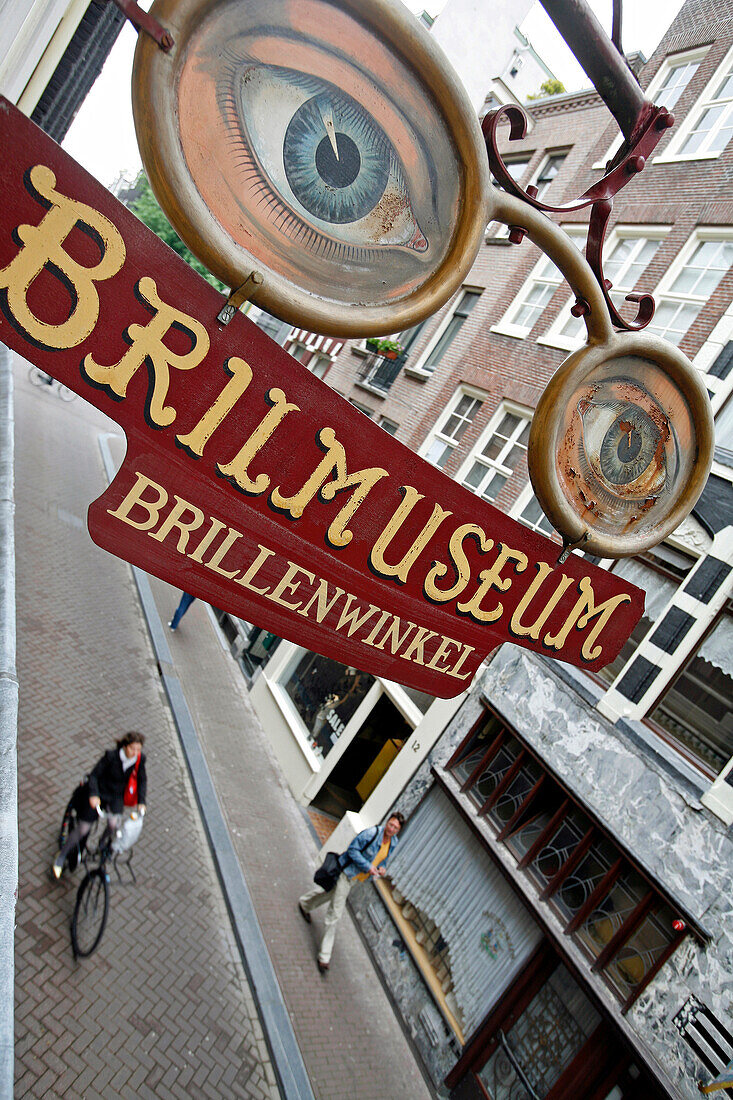 Brilmuseum Amsterdam, A Journey Through The History, The Art And The Culture Of Eyeglasses