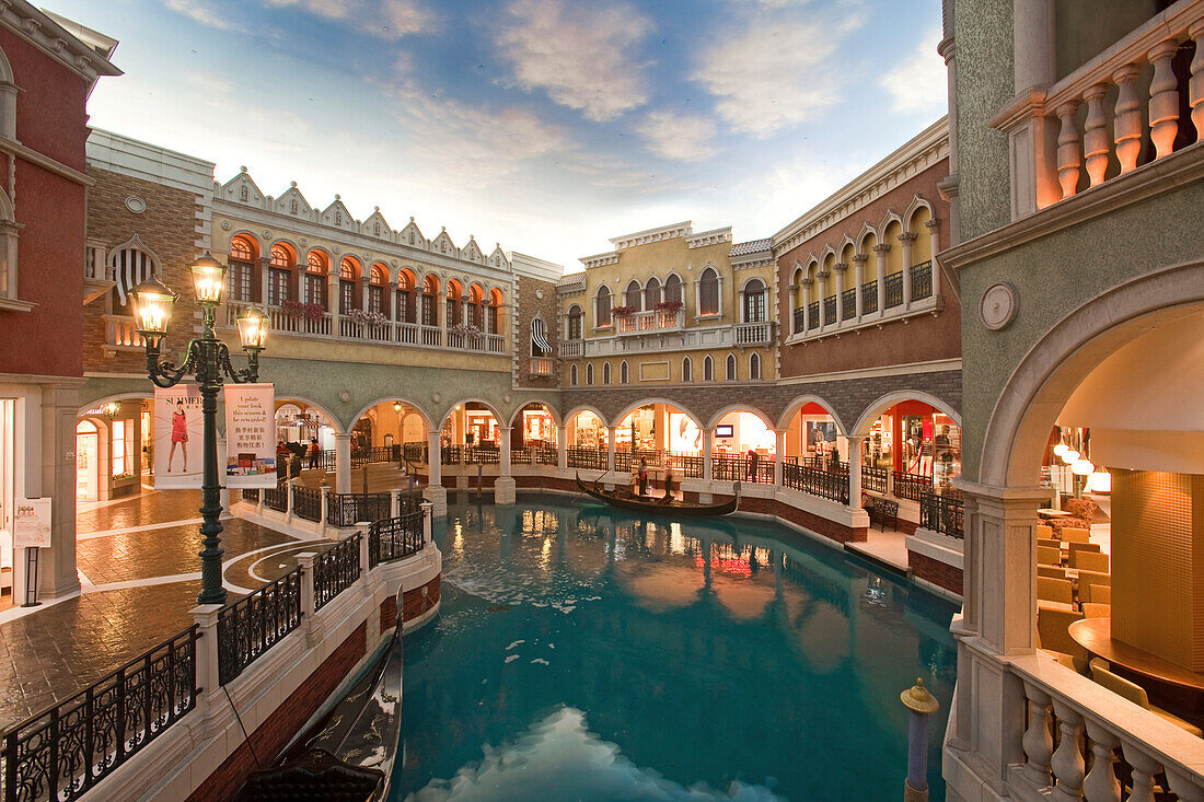 Canal with gondola at Venetian Casino Resort, Macao, Taipa, China, Asia