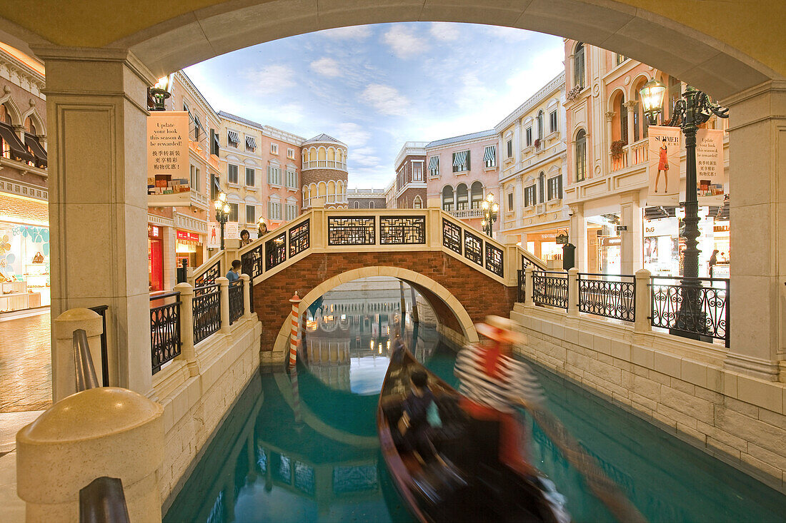 Canal with gondola at Venetian Casino Resort, Macao, Taipa, China, Asia