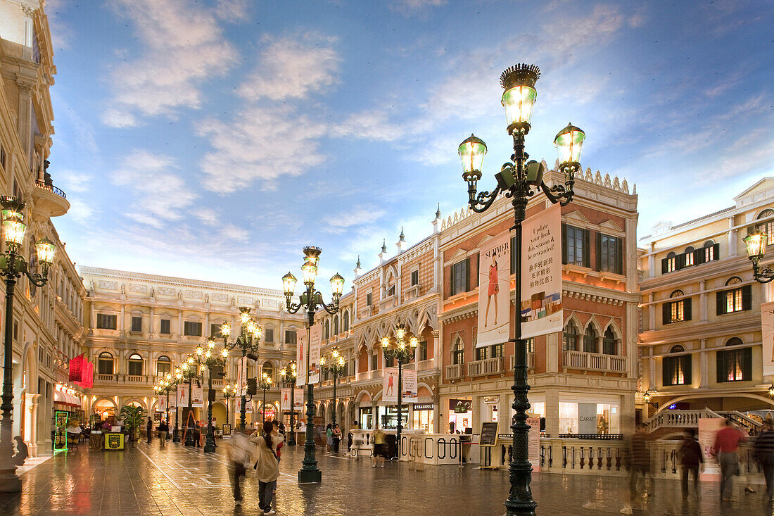 Platz mit Läden im Venetian Casino Resort, Macao, Taipa, China, Asien